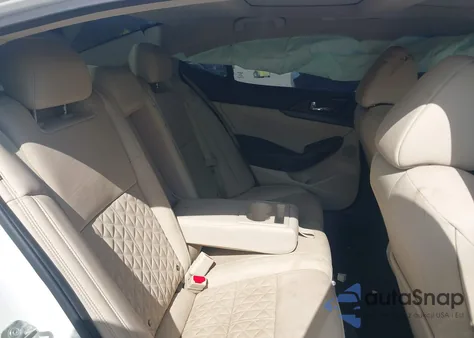 2019 Nissan Maxima 3.5 Platinum z USA, uszkodzony, nr VIN 1N4AA6AV1KC373215